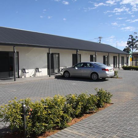Red Earth Motel Broken Hill Esterno foto
